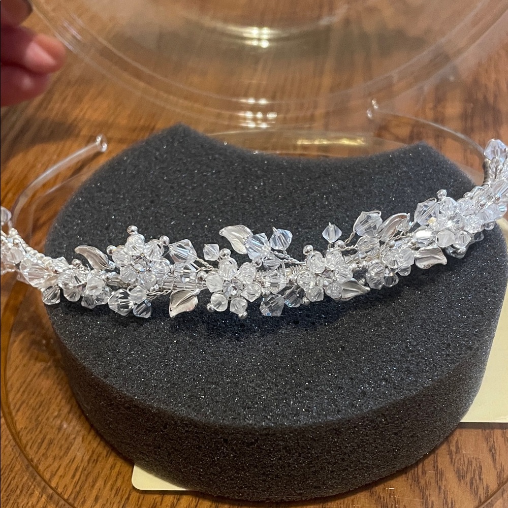 David’s Bridal Crystal and Rhinestone Metal Silver Leaf Tiara 4595-0422